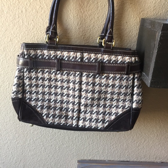 Coach Houndstooth Tweed & Suede Hamptons Handbag - Picture 5 of 8